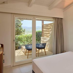 Deluxe Zimmer mit Kingsize-Bett